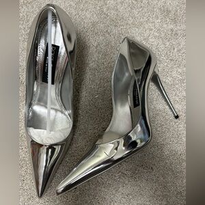 Dolce & Gabbana Metallic Pumps